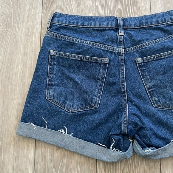 Everlane | Relaxed Denim Shorts - Picture 4 of 11